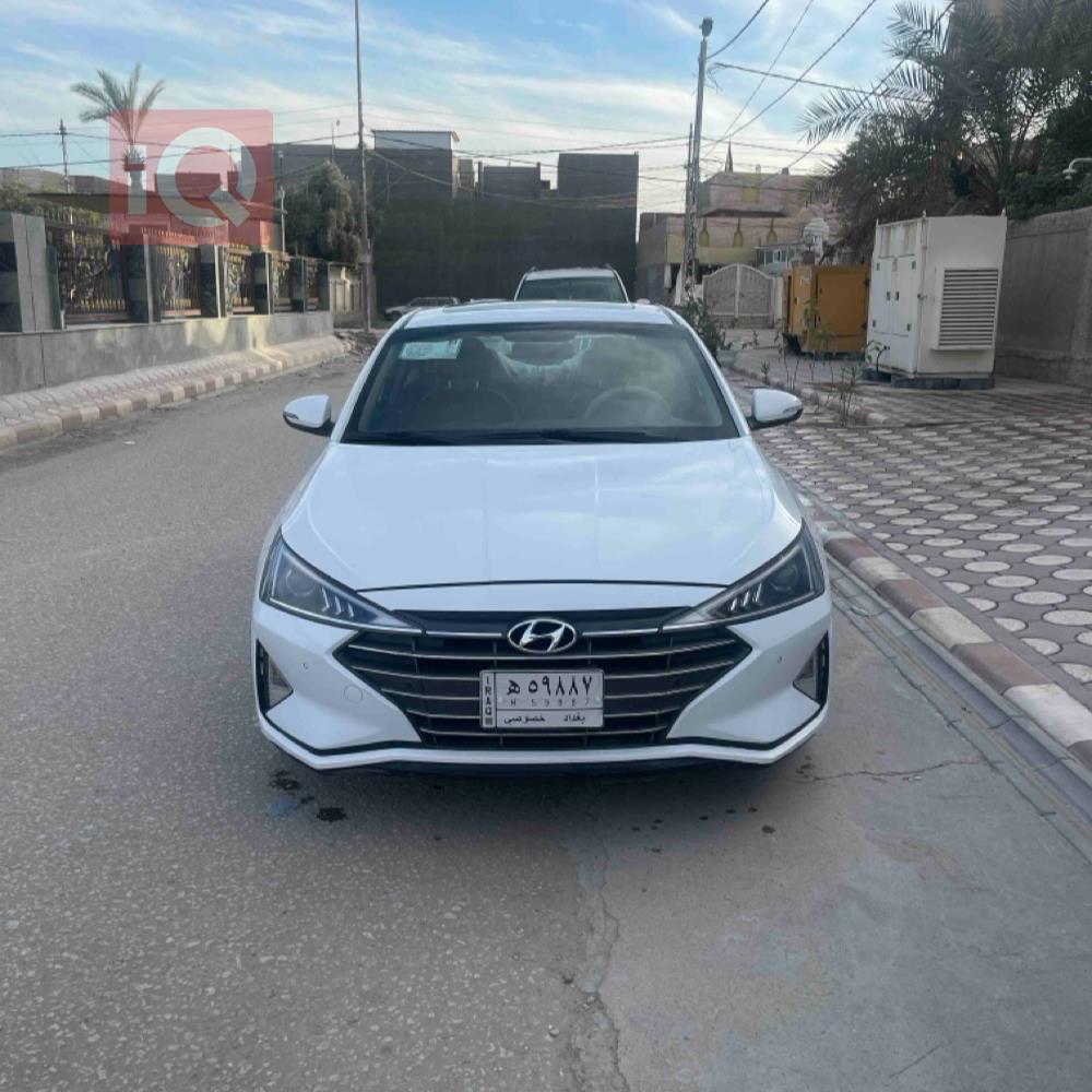 هیوندای ئەلەنترا